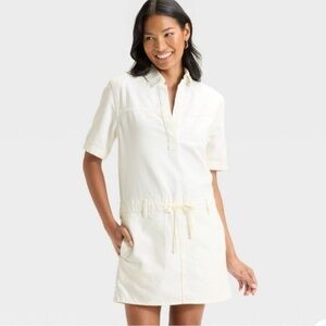 Universal Thread Short Sleeve Drop Waist Mini Denim Dress in White Size M